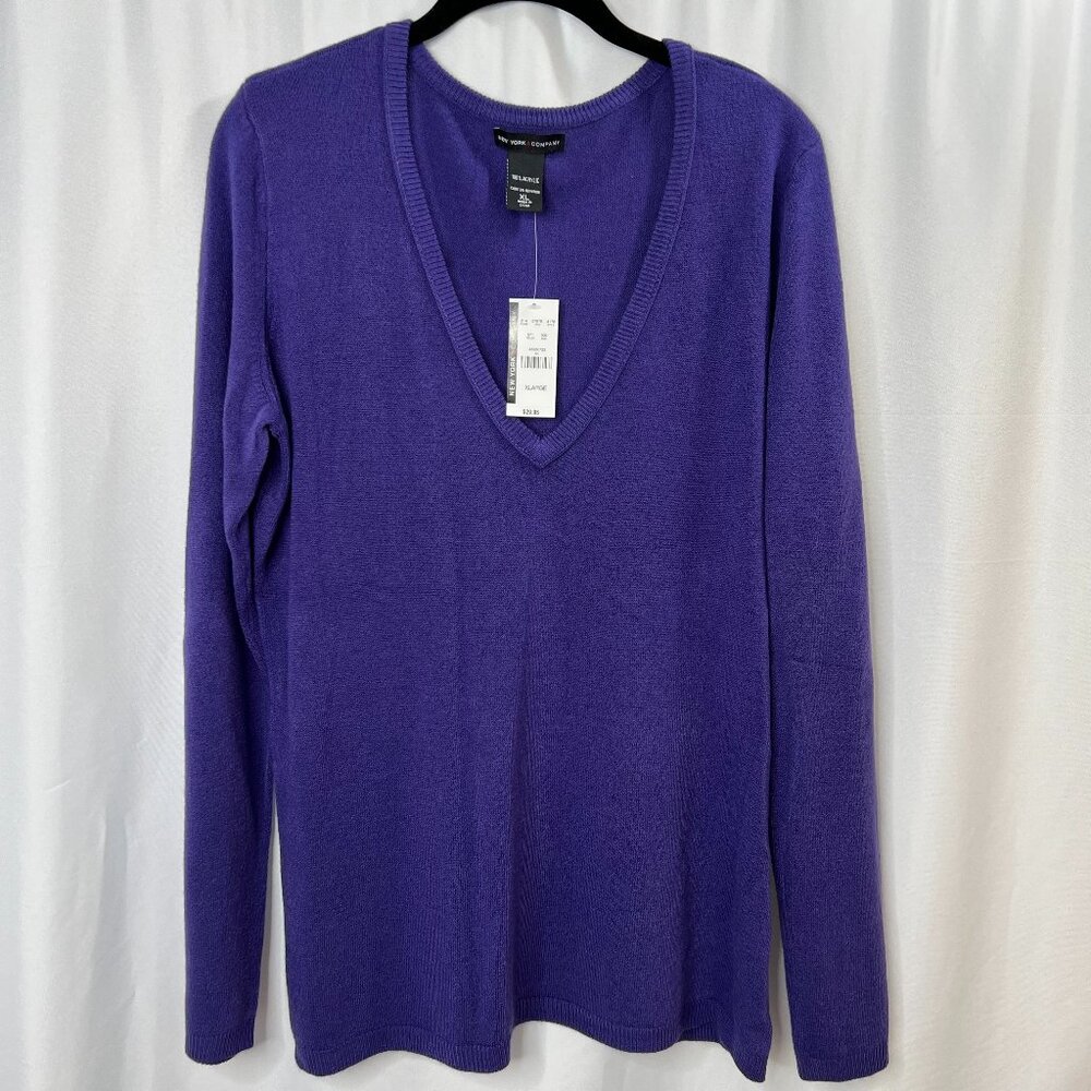 NWT New York & Company V Neck Sweater Woman's XL Purple